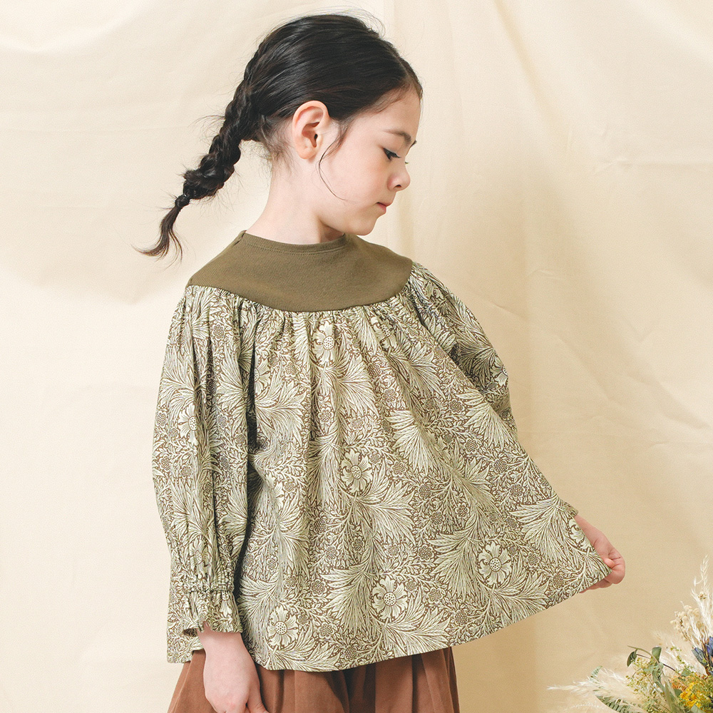 カーキフラワー