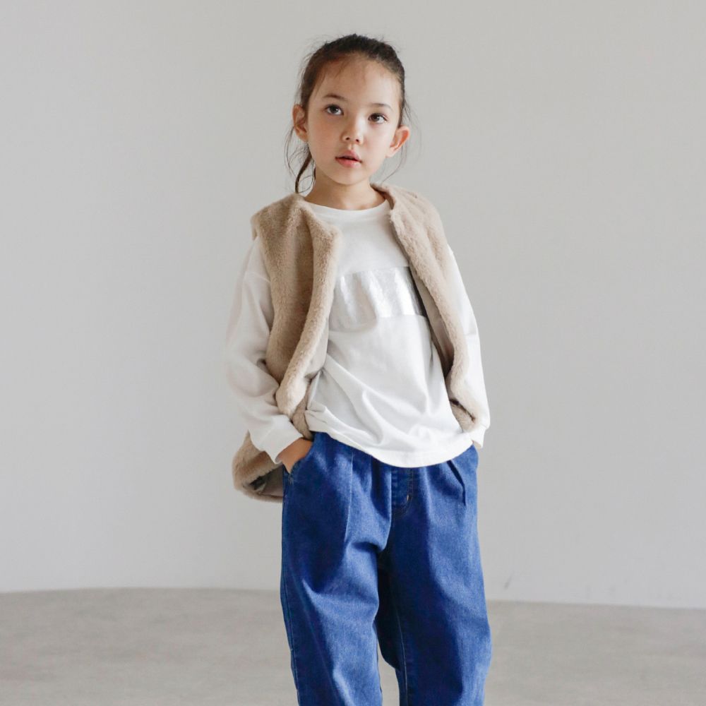 ライトブラウン