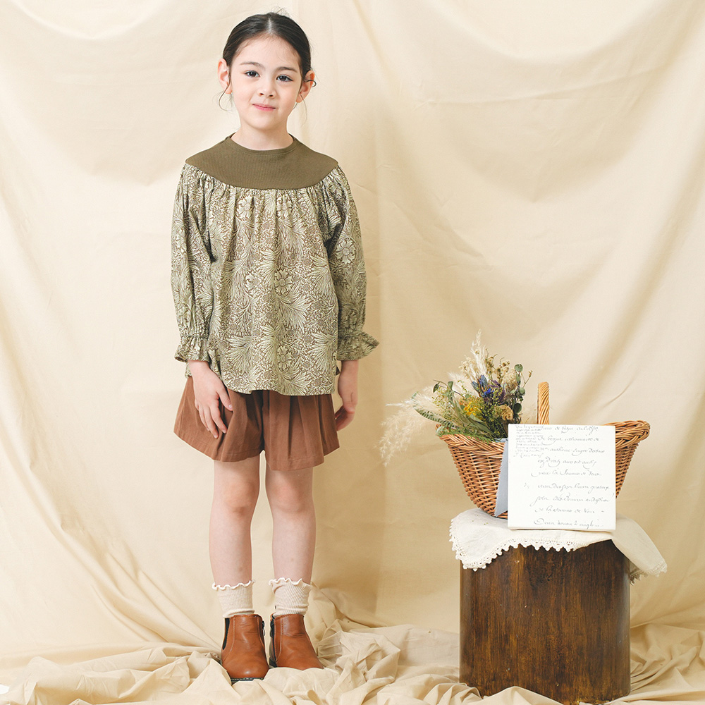 カーキフラワー