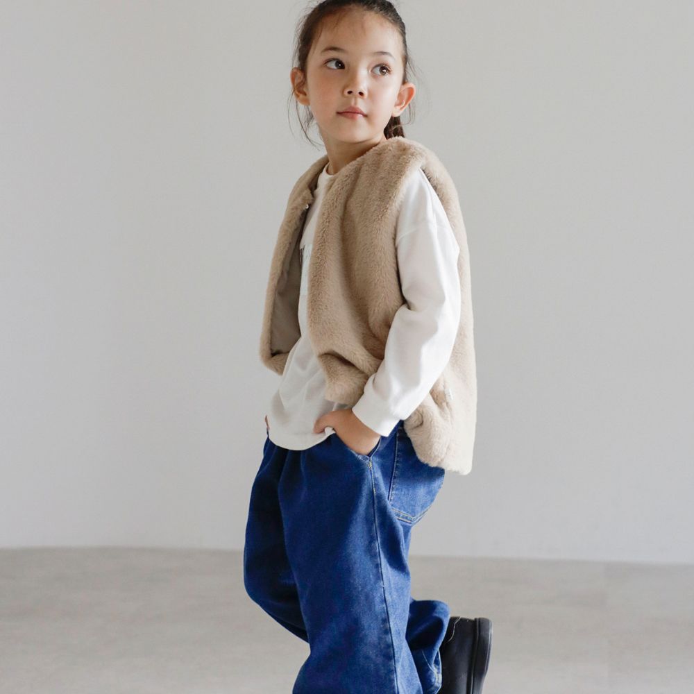 ライトブラウン