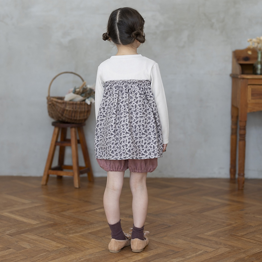 ベージュフラワー