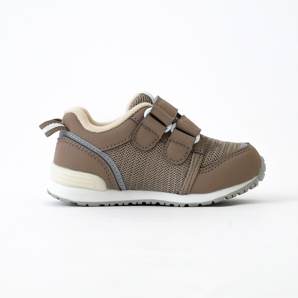 ダークブラウン