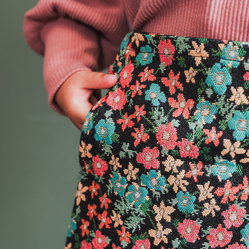 ブラックフラワー