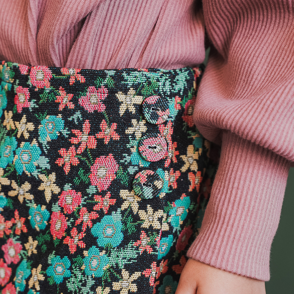 ブラックフラワー