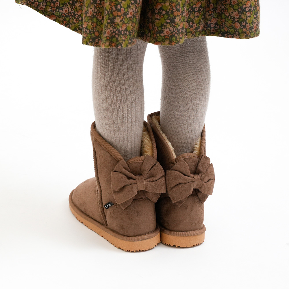 ダークブラウン