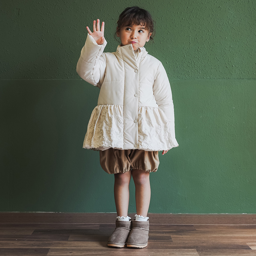 ダークブラウン