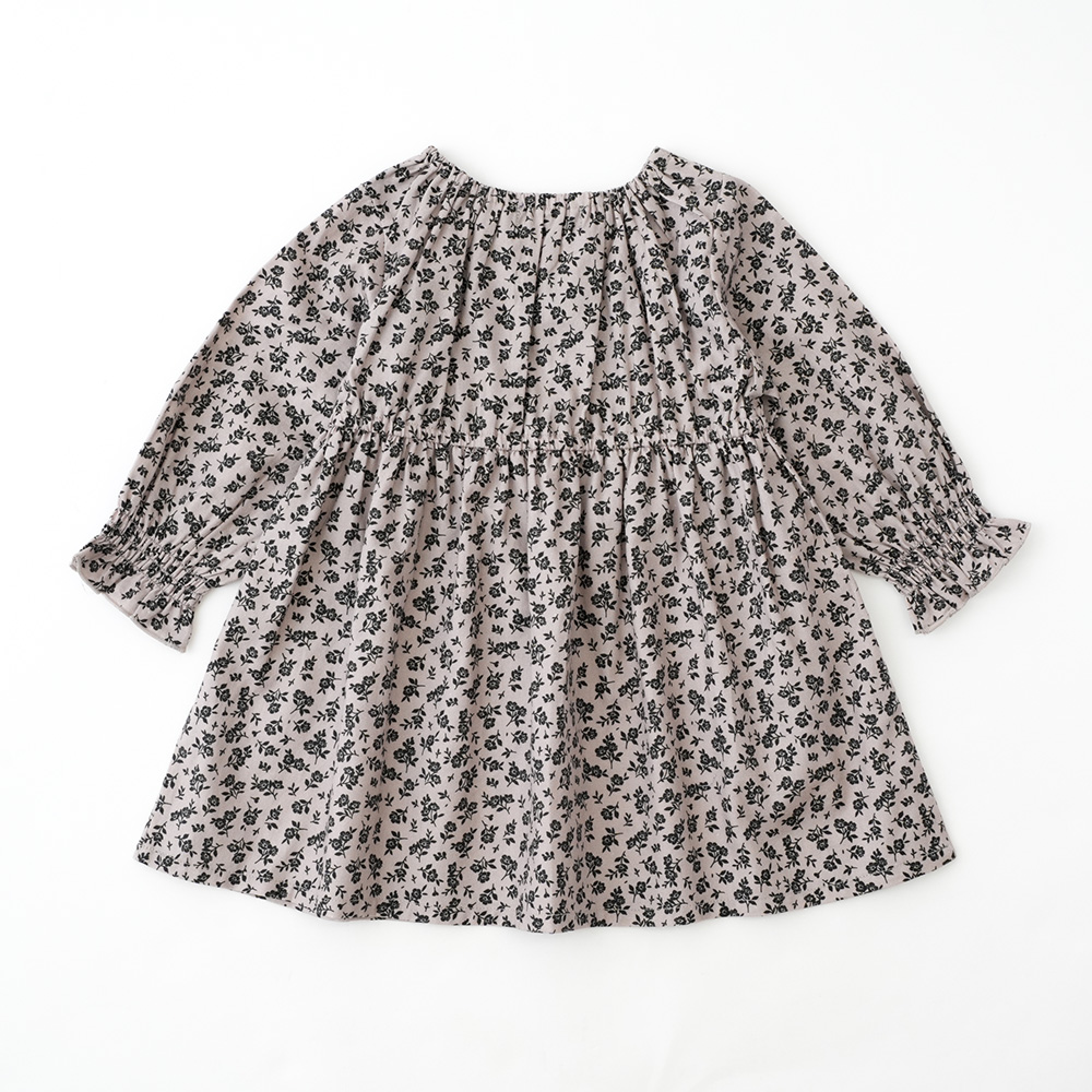 ベージュフラワー