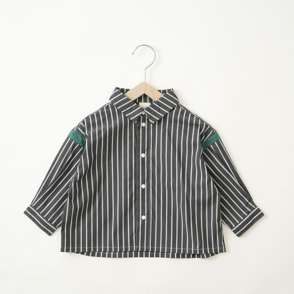 チャコールストライプ