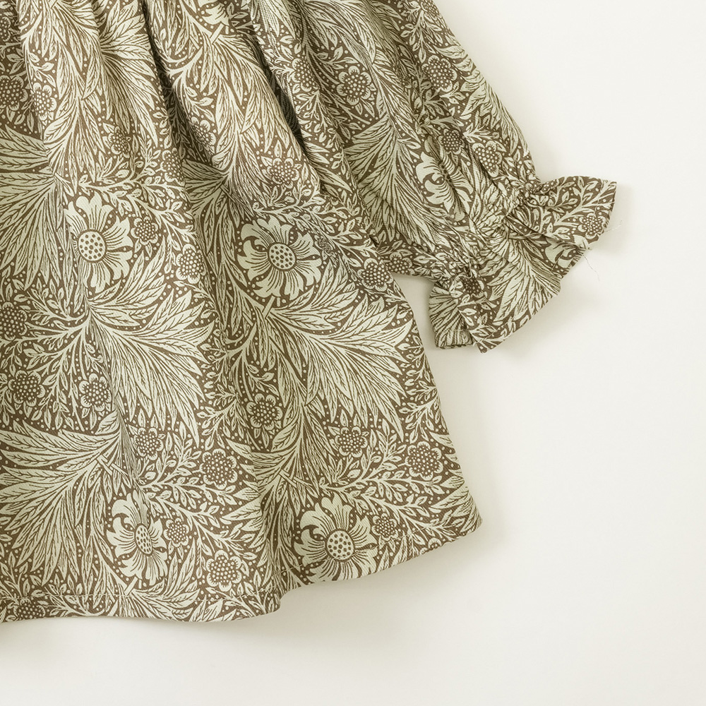 カーキフラワー