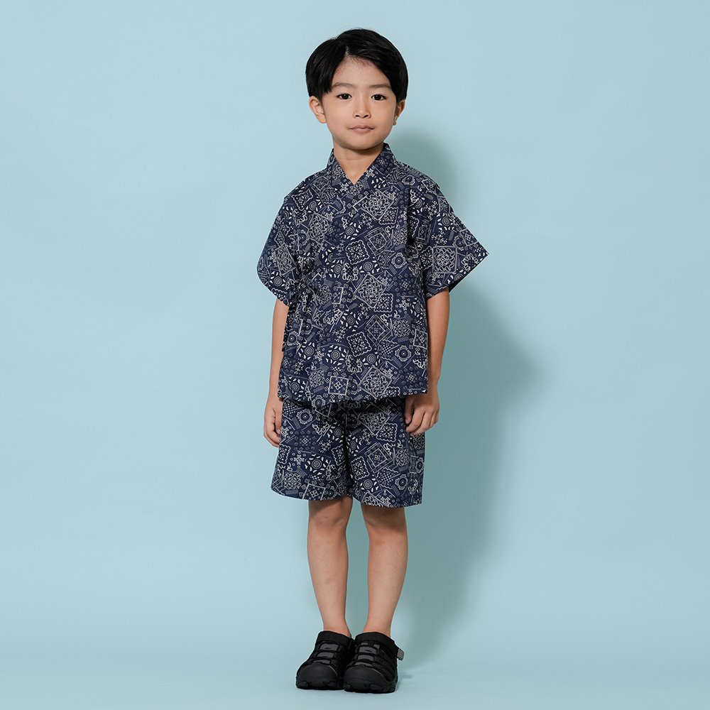 ネイビーバンダナ