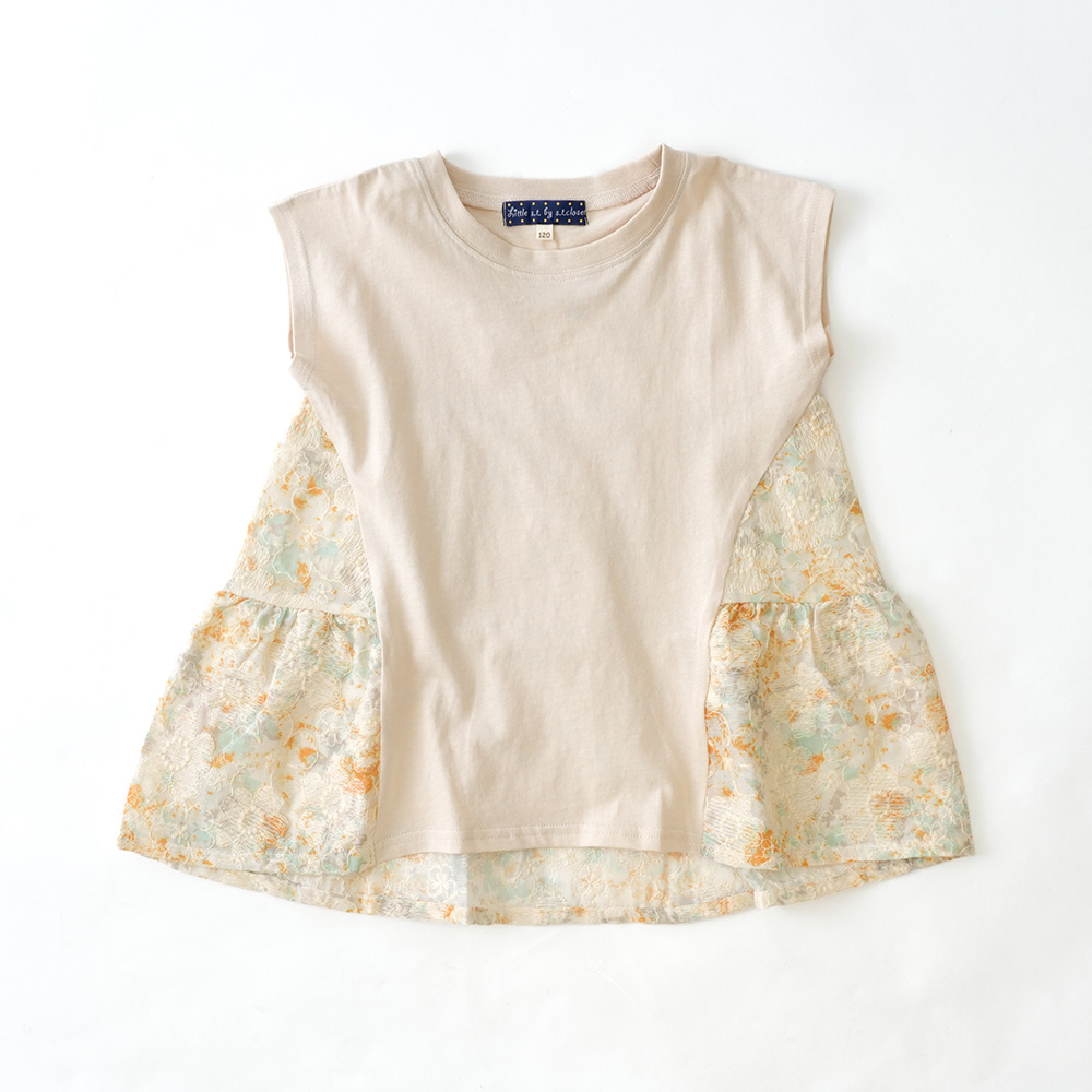 フラワー刺繍Tシャツ