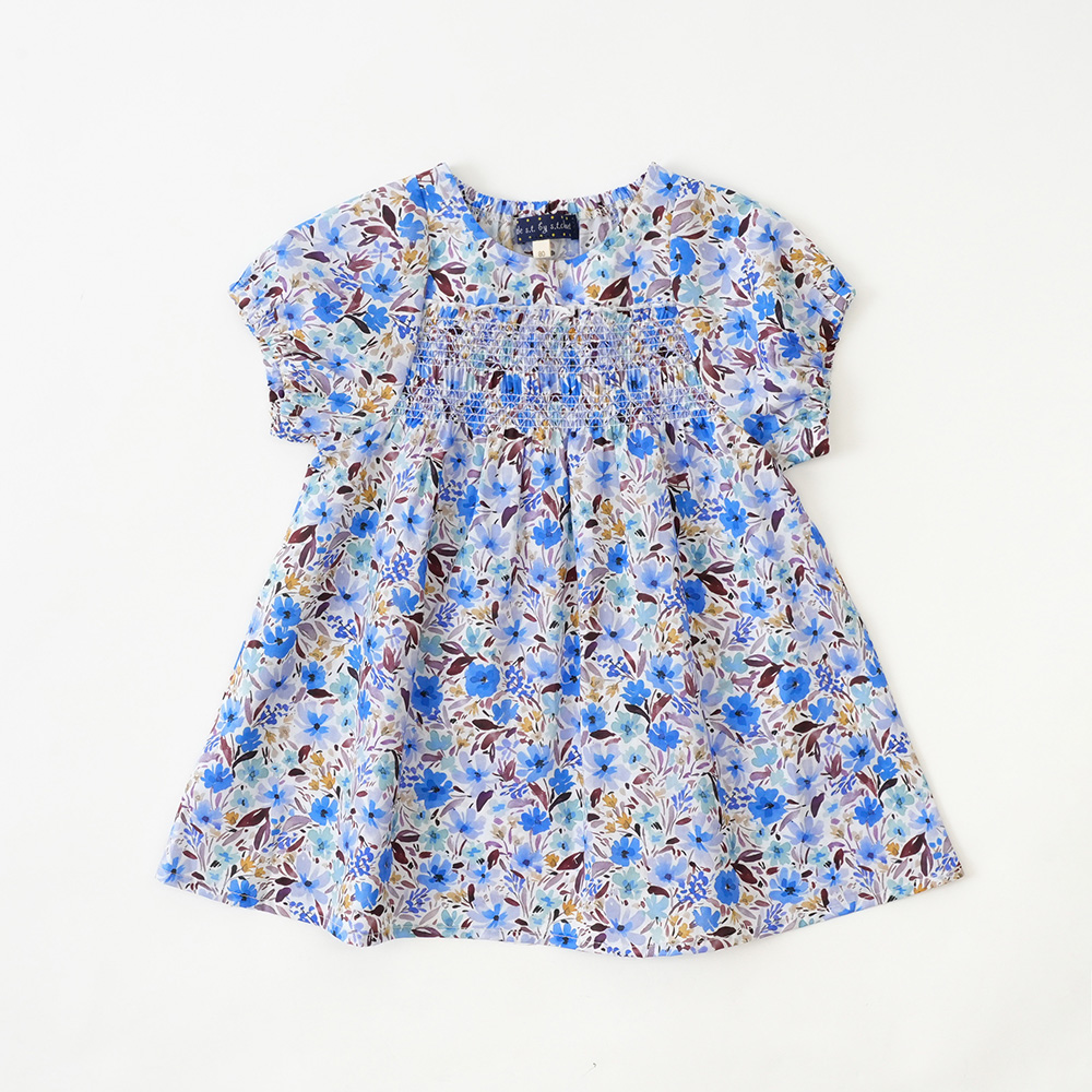 スモッキングワンピース