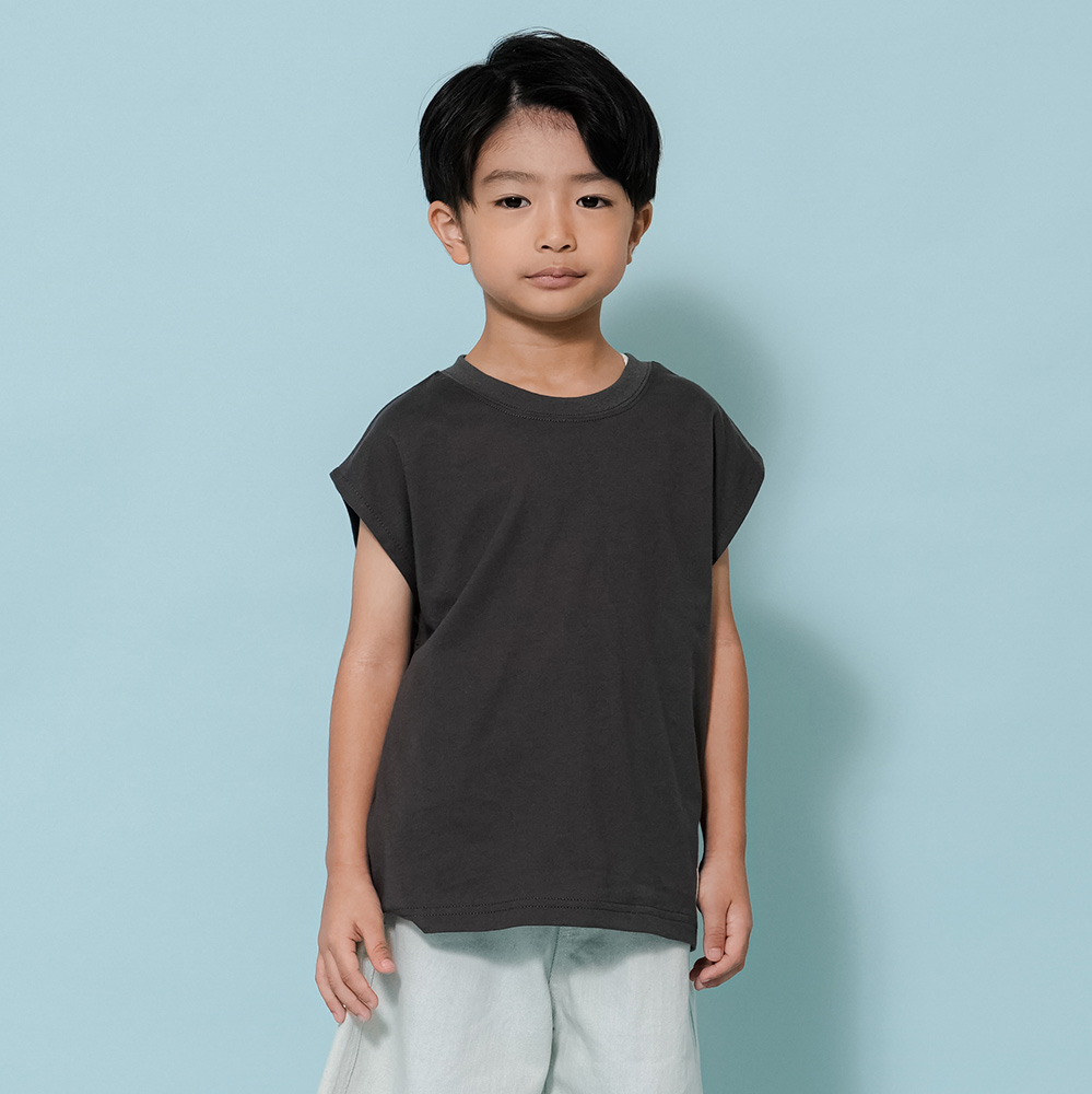 ノースリーブTシャツ