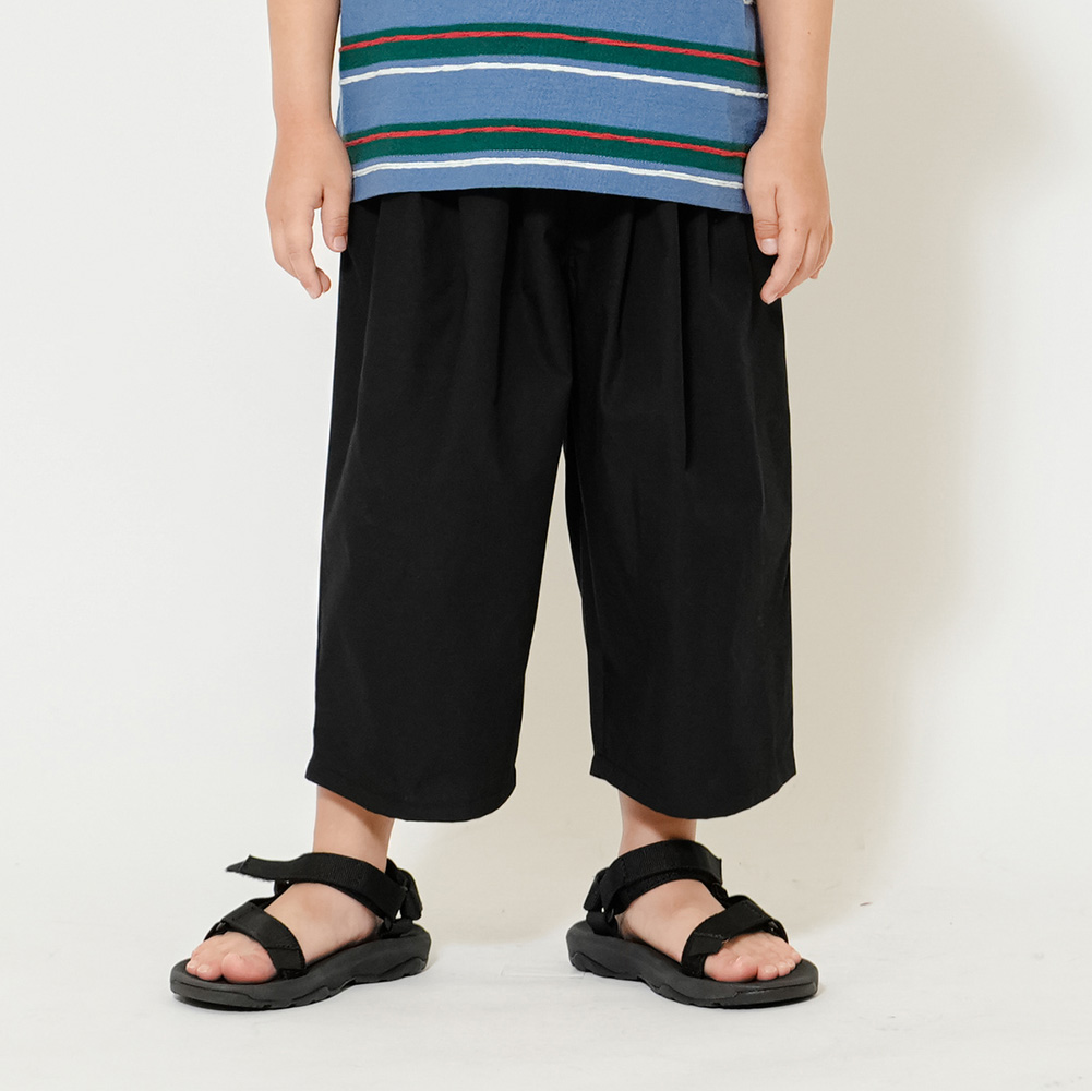 リラックス9分丈タックパンツ